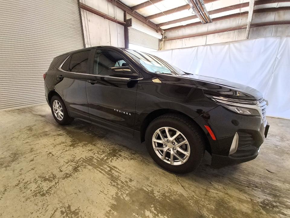 Photo 4 from auction – 2022 CHEVROLET EQUINOX with VIN 3GNAXUEVXNL199684