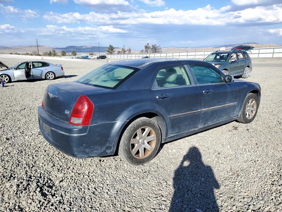 Снимка 3 от търг – 2007 CHRYSLER 300 с VIN 2C3KA53G17H887937