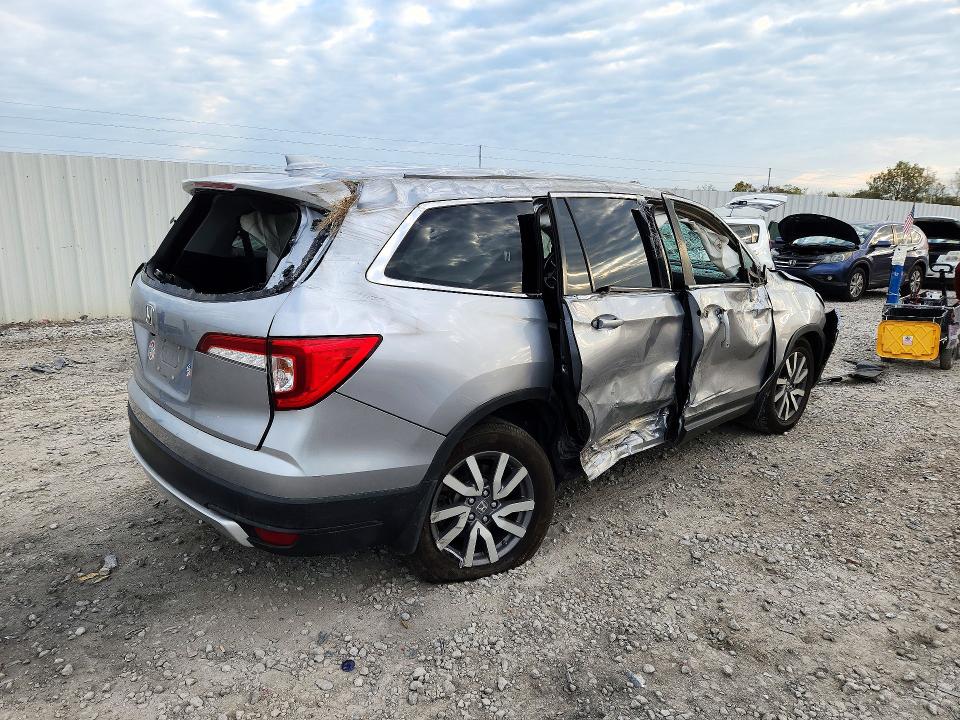 Снимка 3 от търг – 2019 HONDA PILOT с VIN 5FNYF5H55KB031621
