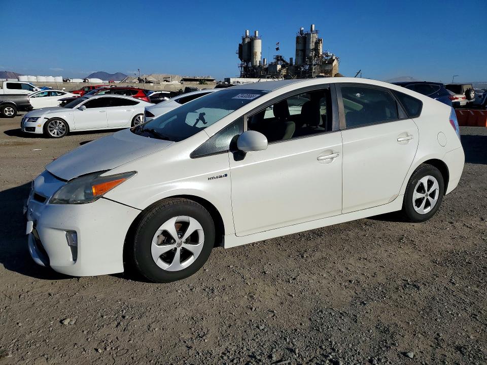 صورة رقم 1 من المزاد - 2012 TOYOTA PRIUS مع VIN JTDKN3DU7C5511723