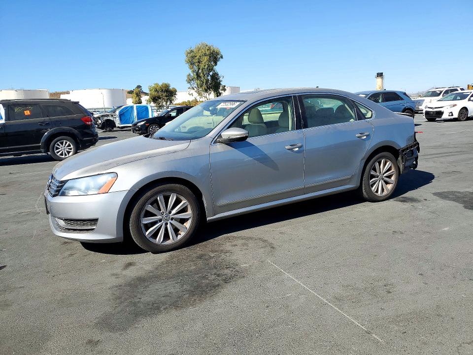 VOLKSWAGEN PASSAT 2012 с VIN 1VWCP7A30CC065506 - Снимка от търг