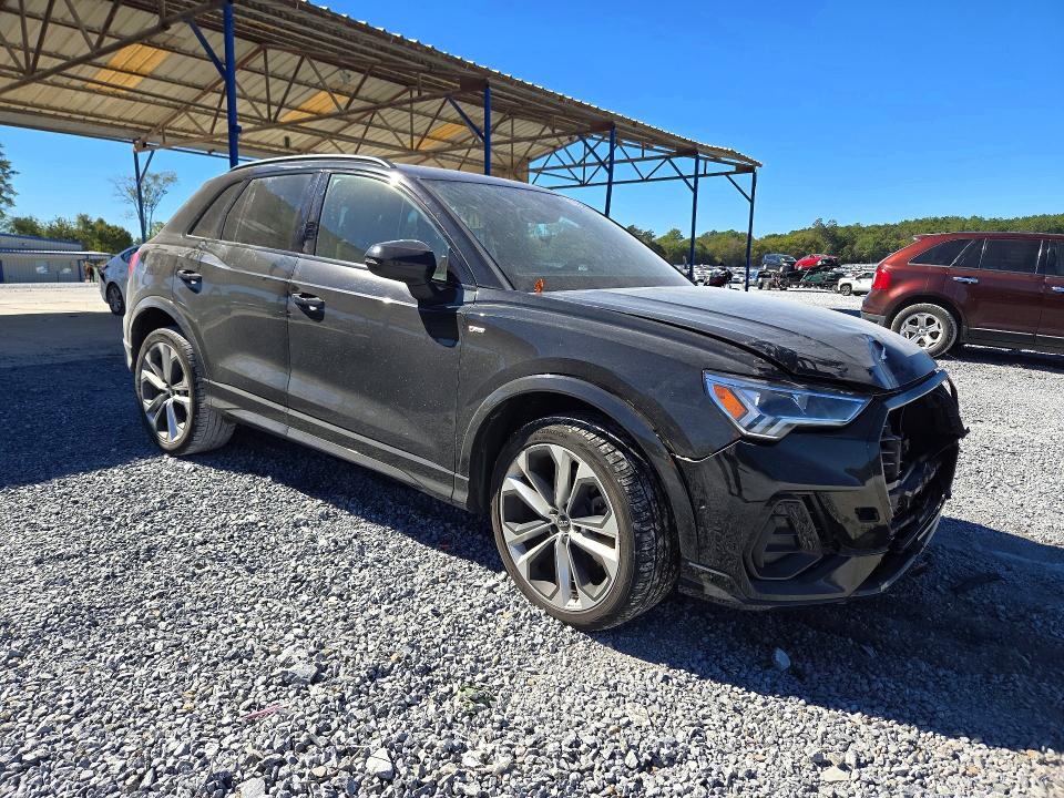 Снимка 4 от търг – 2021 AUDI Q3 с VIN WA1EECF38M1003488