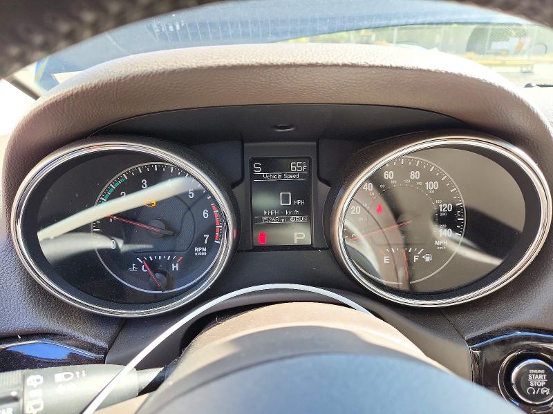 Photo 9 from auction – 2012 JEEP GRAND CHEROKEE with VIN 1C4RJFAT4CC329013