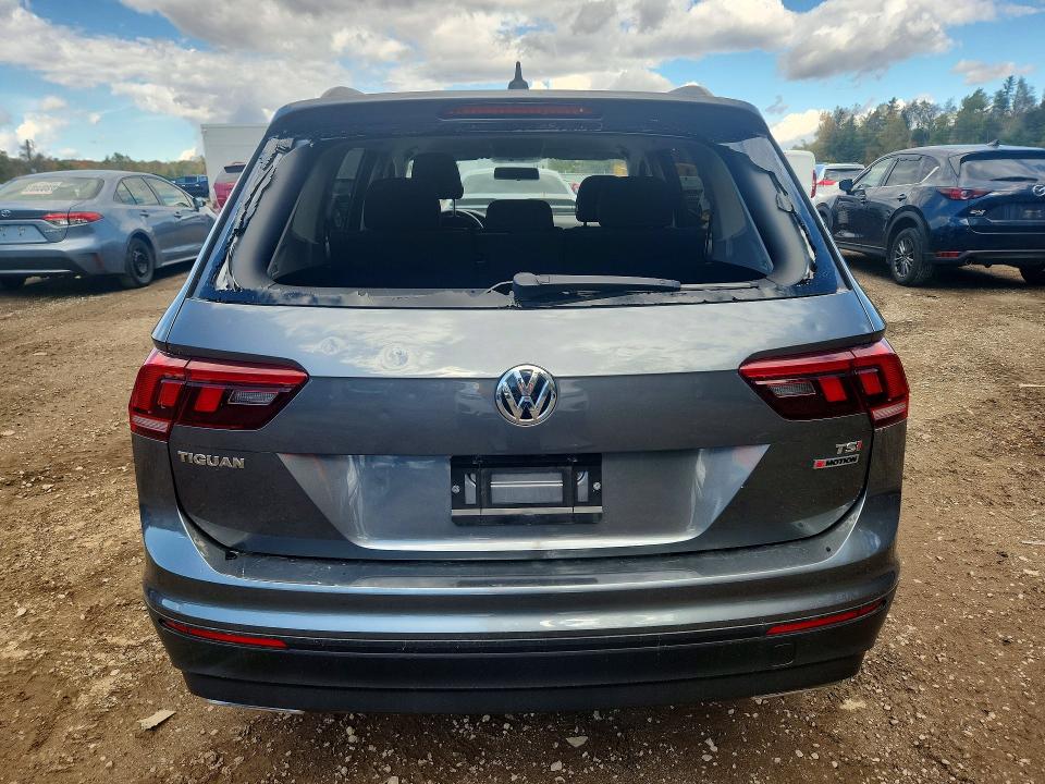 Снимка 6 от търг – 2018 VOLKSWAGEN TIGUAN с VIN 3VV0B7AX9JM116358