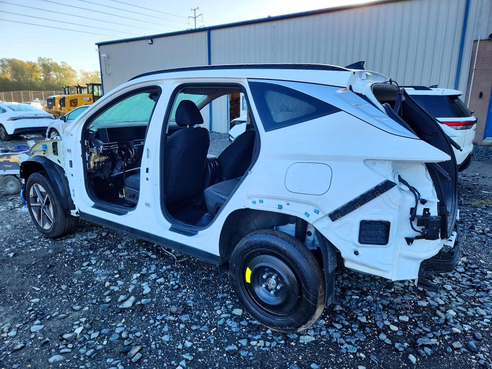 Photo 2 from auction – 2026 HYUNDAI TUCSON with VIN 5NMJBCDE2TH720992