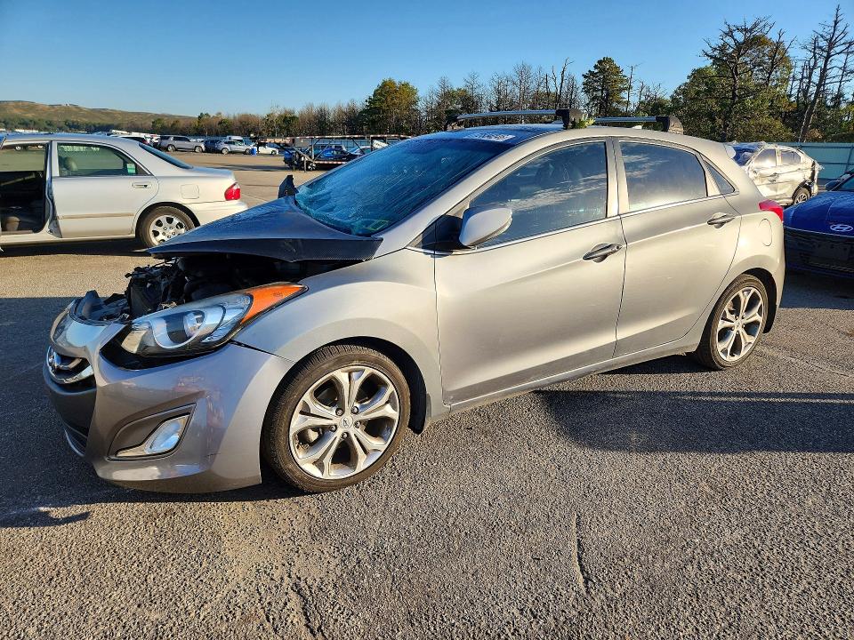 HYUNDAI ELANTRA GT 2014 с VIN KMHD35LH6EU229091 - Снимка от търг