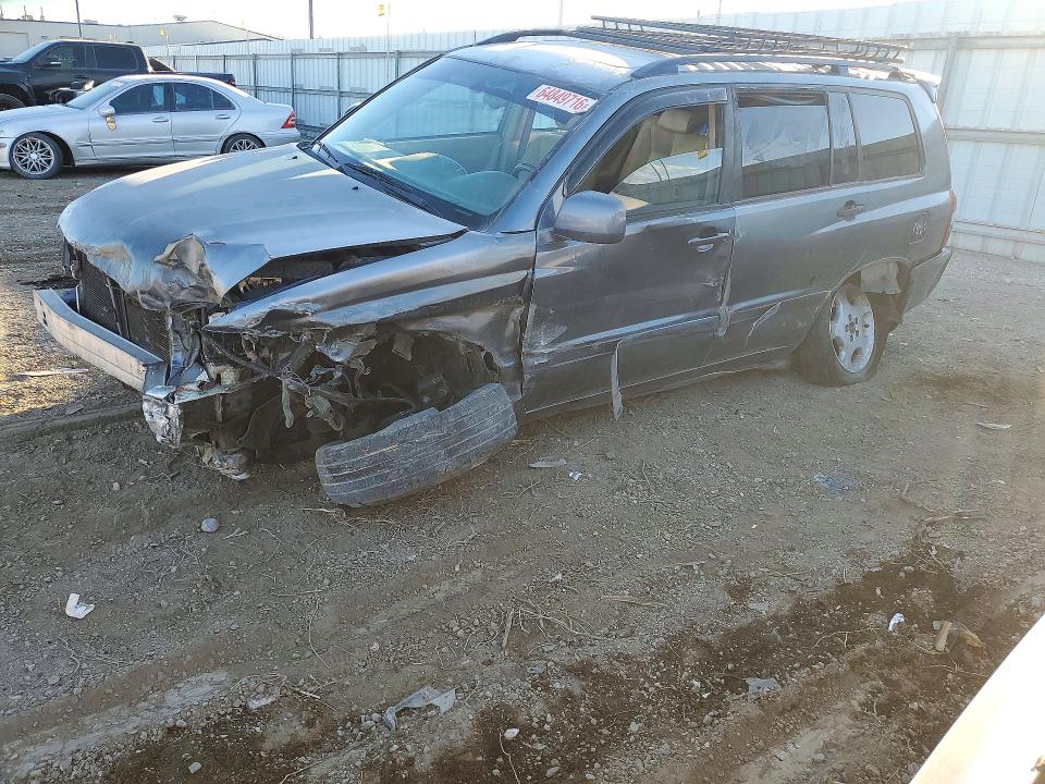 Photo 1 from auction – 2004 TOYOTA HIGHLANDER with VIN JTEEP21A740061528