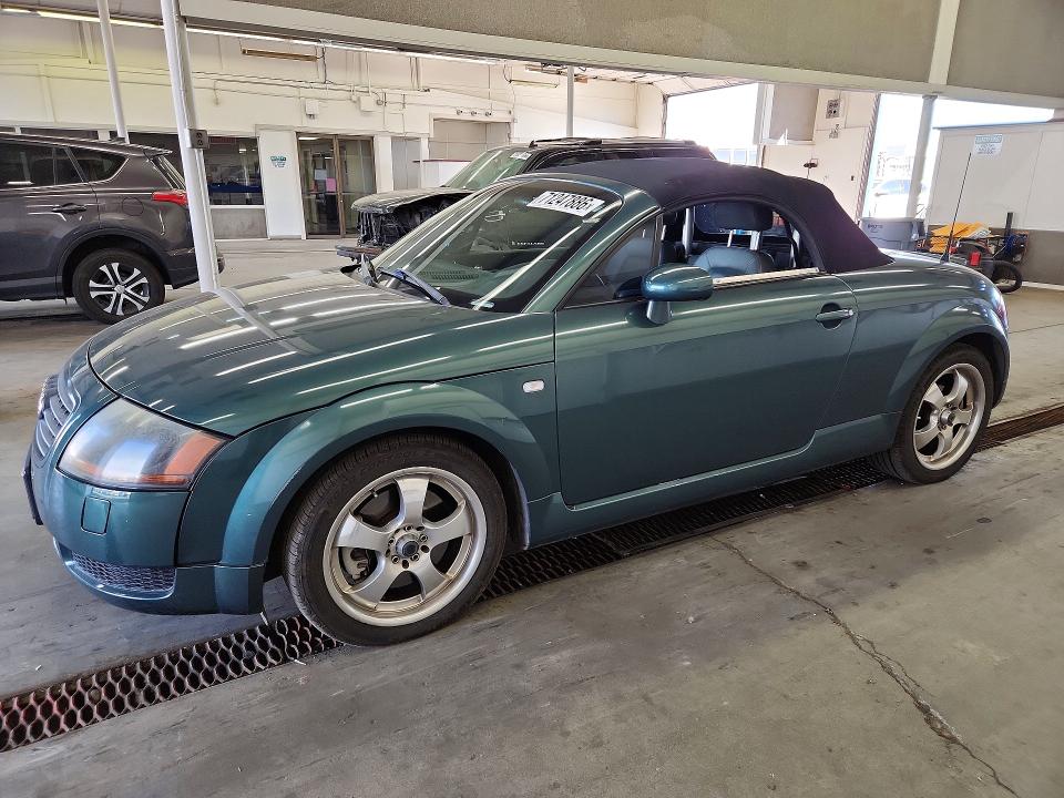 AUDI TT 2001 с VIN TRUUT28NX11043797 - Снимка от търг