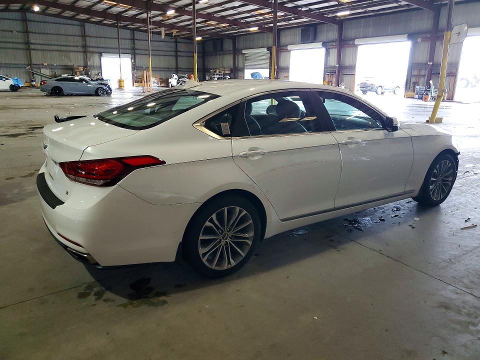 Photo 3 from auction – 2016 HYUNDAI GENESIS with VIN KMHGN4JE9GU136126