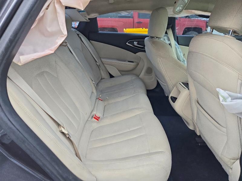 صورة رقم 10 من المزاد - 2015 CHRYSLER 200 مع VIN 1C3CCCAB0FN699703