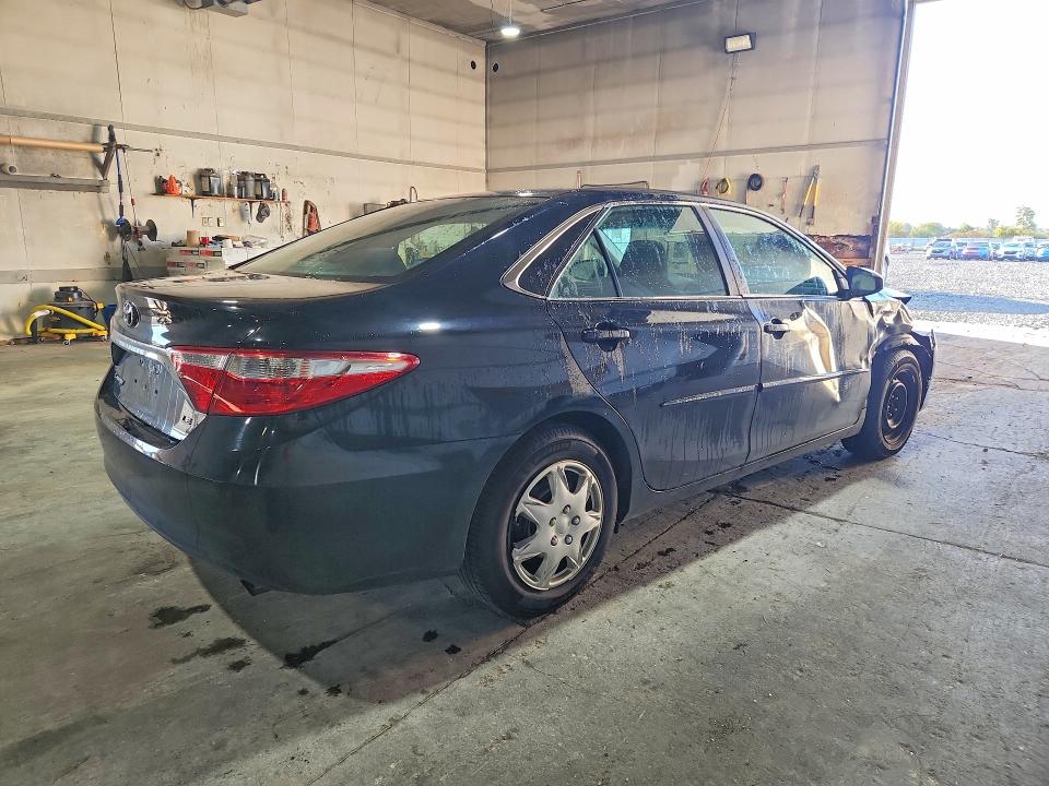 Photo 3 from auction – 2017 TOYOTA CAMRY with VIN 4T1BF1FK7HU270123