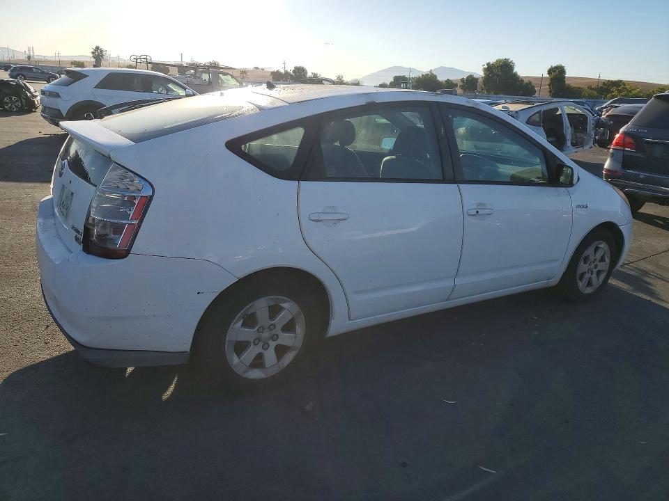 Photo 3 from auction – 2007 TOYOTA PRIUS with VIN JTDKB20U377670144