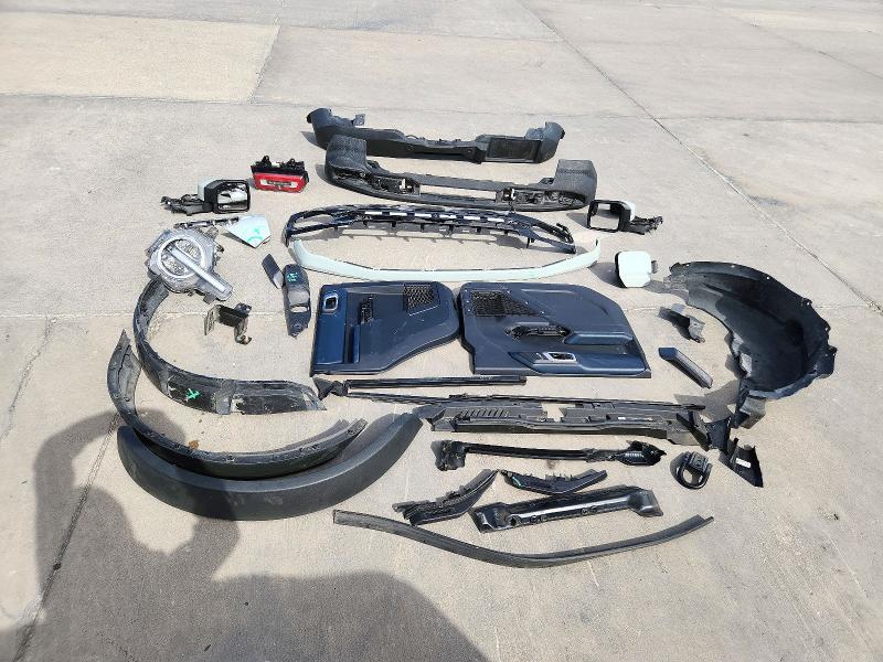 Photo 13 from auction – 2022 FORD BRONCO with VIN 1FMEE5DP4NLB06187