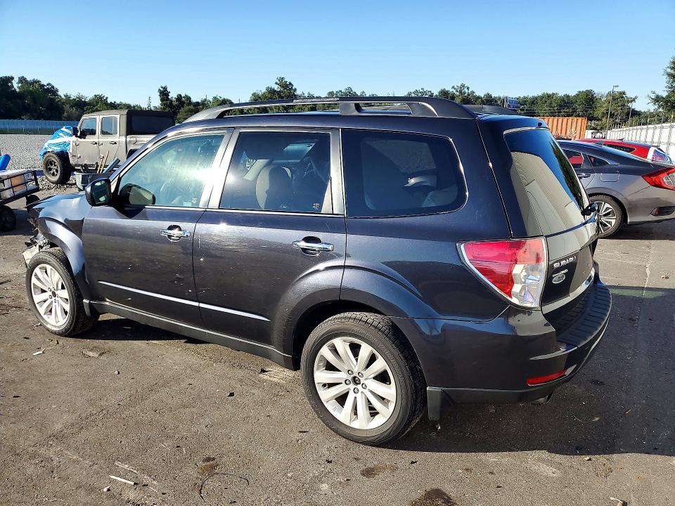 Снимка 2 от търг – 2011 SUBARU FORESTER с VIN JF2SHBEC4BH778341