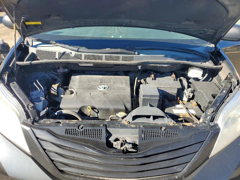 Photo 12 from auction – 2011 TOYOTA SIENNA with VIN 5TDZK3DCXBS030274