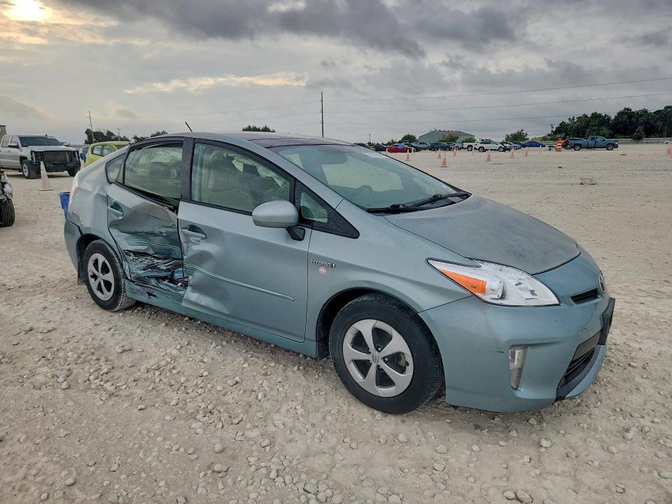 Foto 4 de la subasta – 2014 TOYOTA PRIUS con VIN JTDKN3DU7E1740302