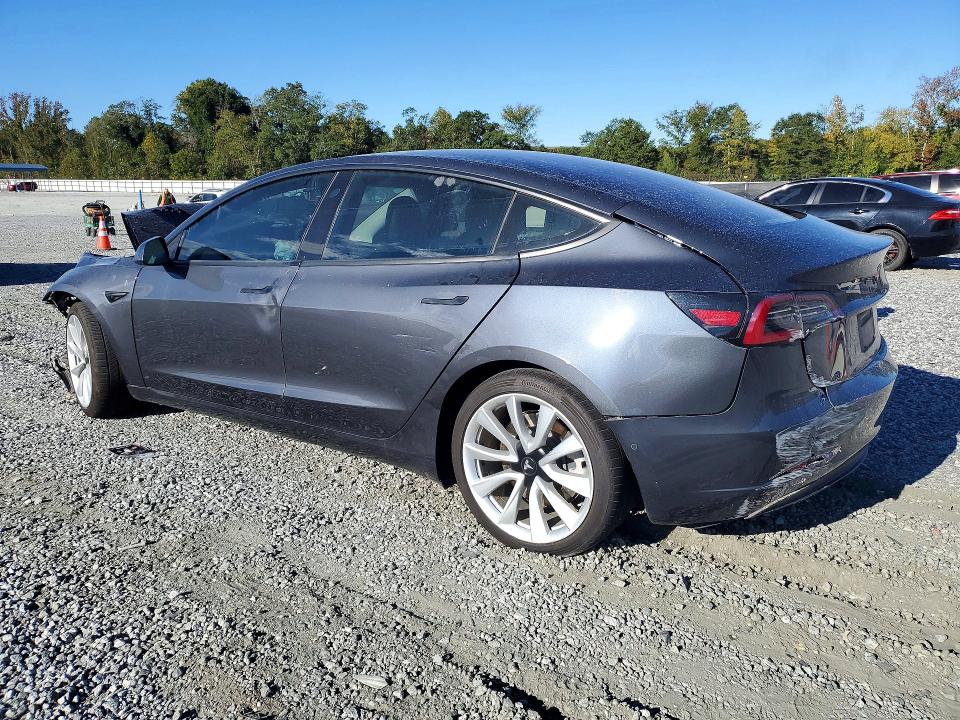 Снимка 2 от търг – 2018 TESLA MODEL 3 с VIN 5YJ3E1EB8JF184993