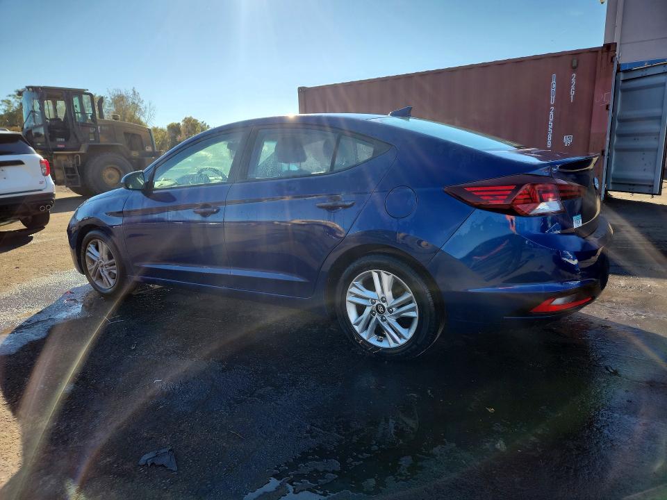 Снимка 2 от търг – 2020 HYUNDAI ELANTRA с VIN 5NPD84LF9LH557854