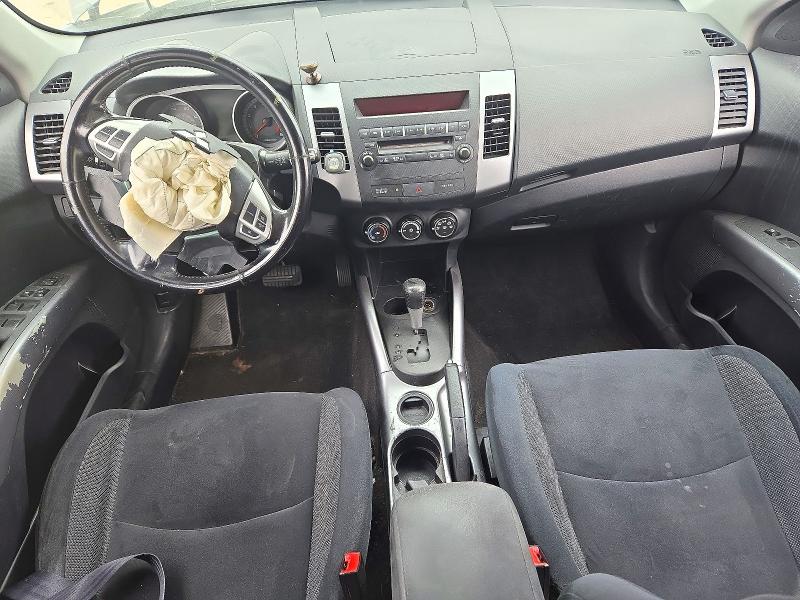Снимка 8 от търг – 2008 MITSUBISHI OUTLANDER с VIN JA4MS31X38Z017529