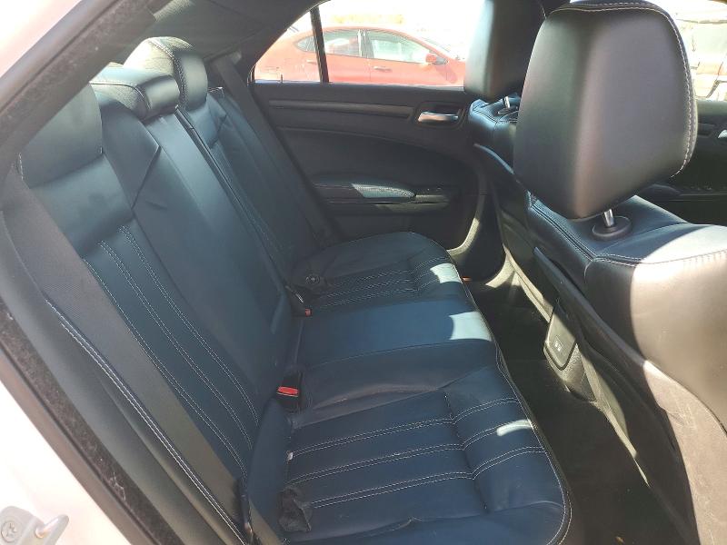 Снимка 10 от търг – 2016 CHRYSLER 300 с VIN 2C3CCAGG7GH112060
