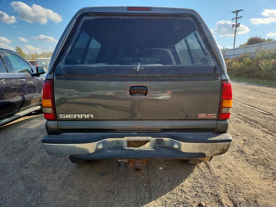 Photo 6 from auction – 2002 GMC SIERRA with VIN 1GTHK29112E266282