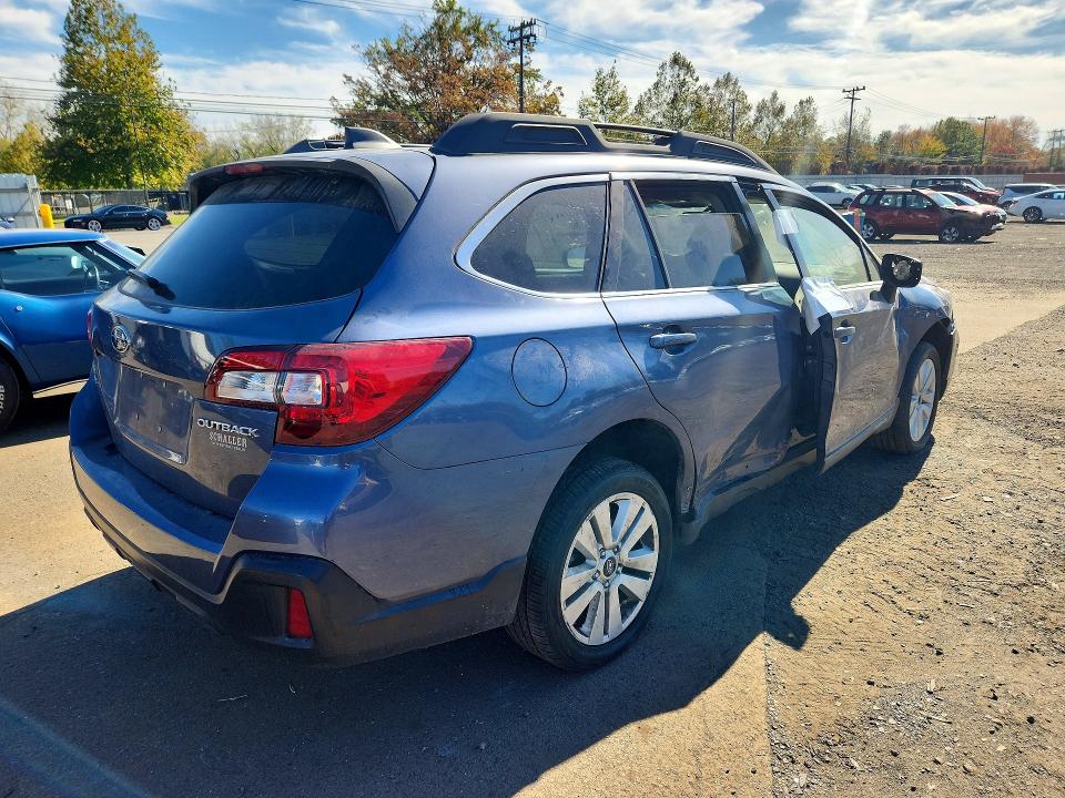 Снимка 3 от търг – 2018 SUBARU OUTBACK с VIN 4S4BSACC9J3244983