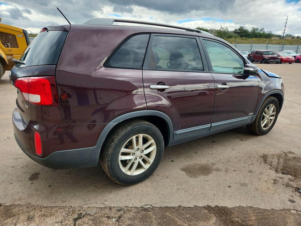 Photo 3 from auction – 2014 KIA SORENTO with VIN 5XYKTCA6XEG465200