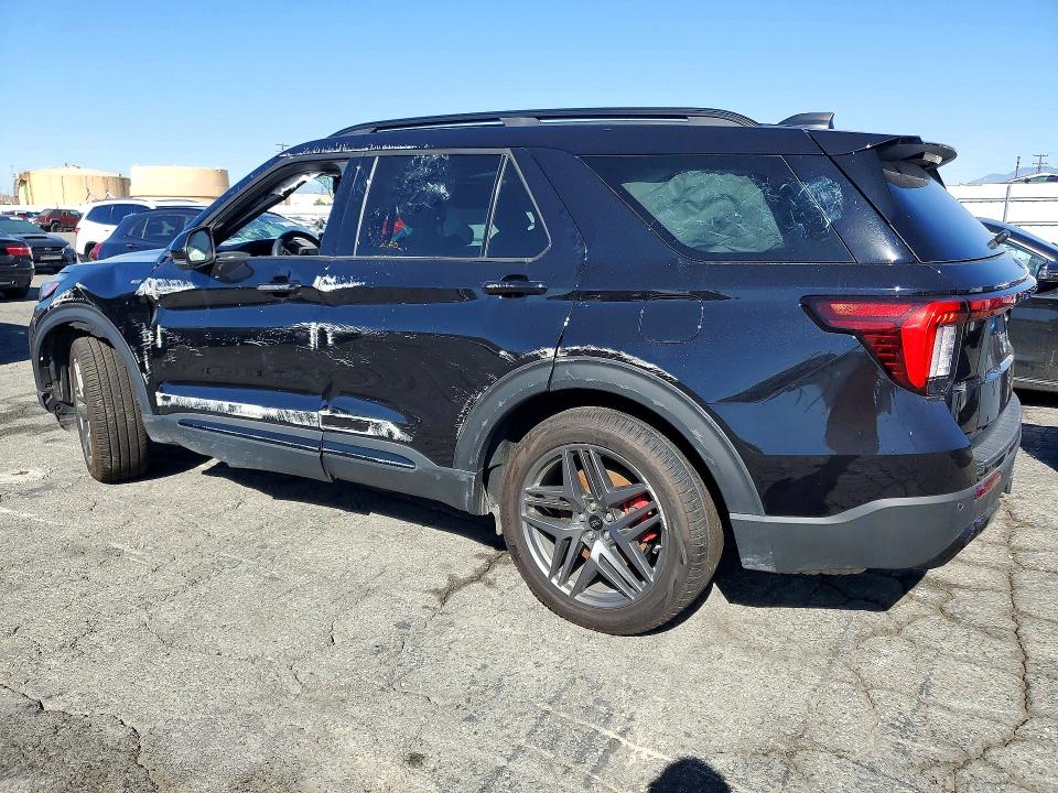 Zdjęcie 2 z aukcji – 2026 FORD EXPLORER z VIN 1FMUK8KH0TGA78315