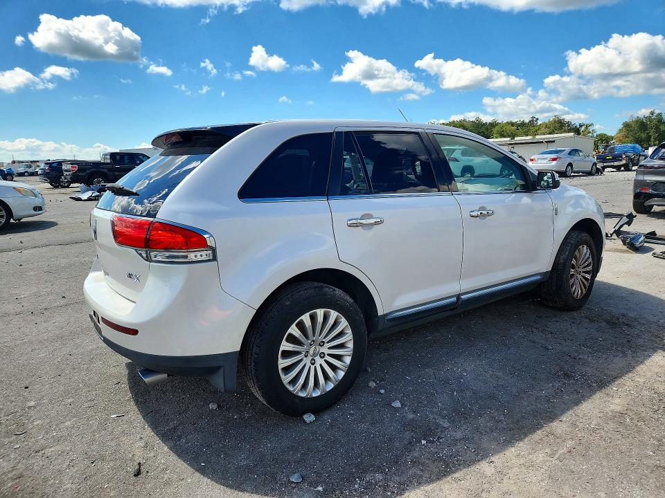 Снимка 3 от търг – 2011 LINCOLN MKX с VIN 2LMDJ6JK6BBJ20842