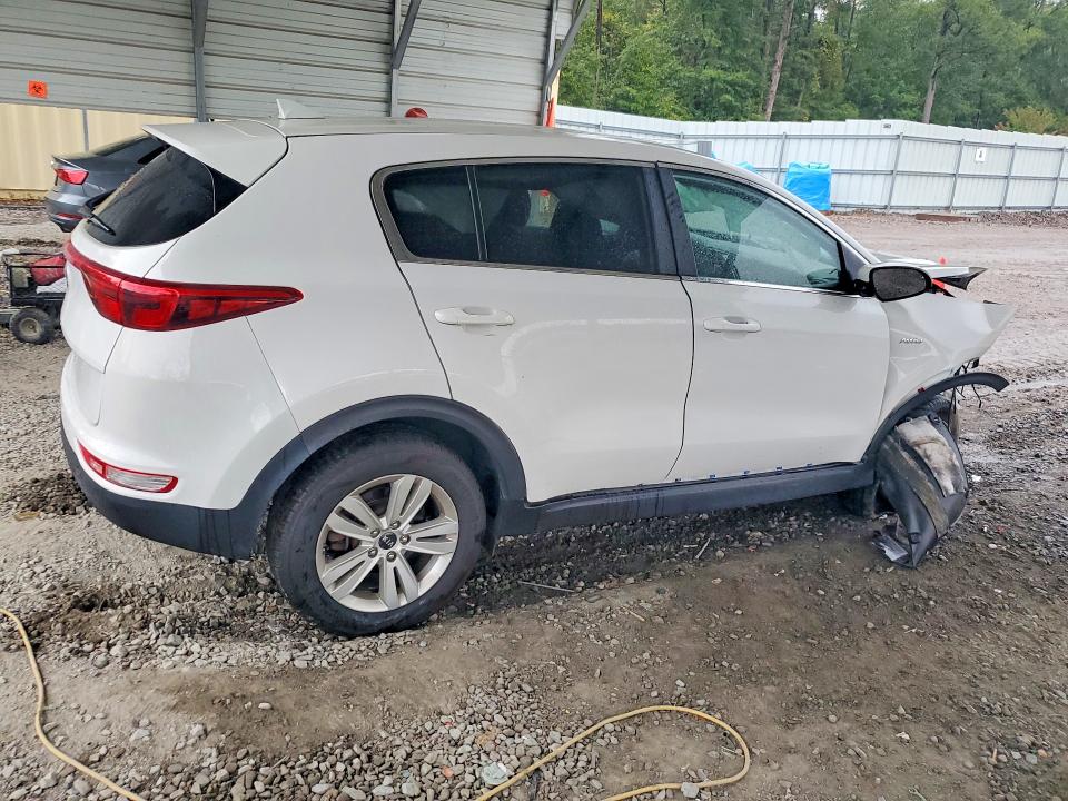 Photo 3 from auction – 2018 KIA SPORTAGE with VIN KNDPMCAC5J7394195