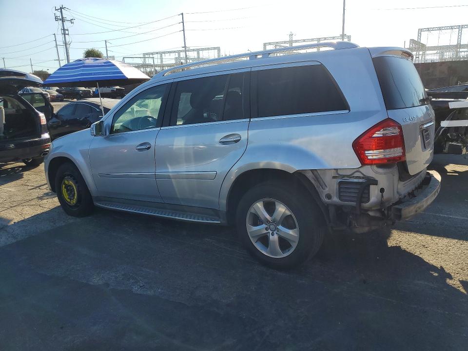 Photo 2 from auction – 2011 MERCEDES-BENZ GL with VIN 4JGBF7BE9BA742401