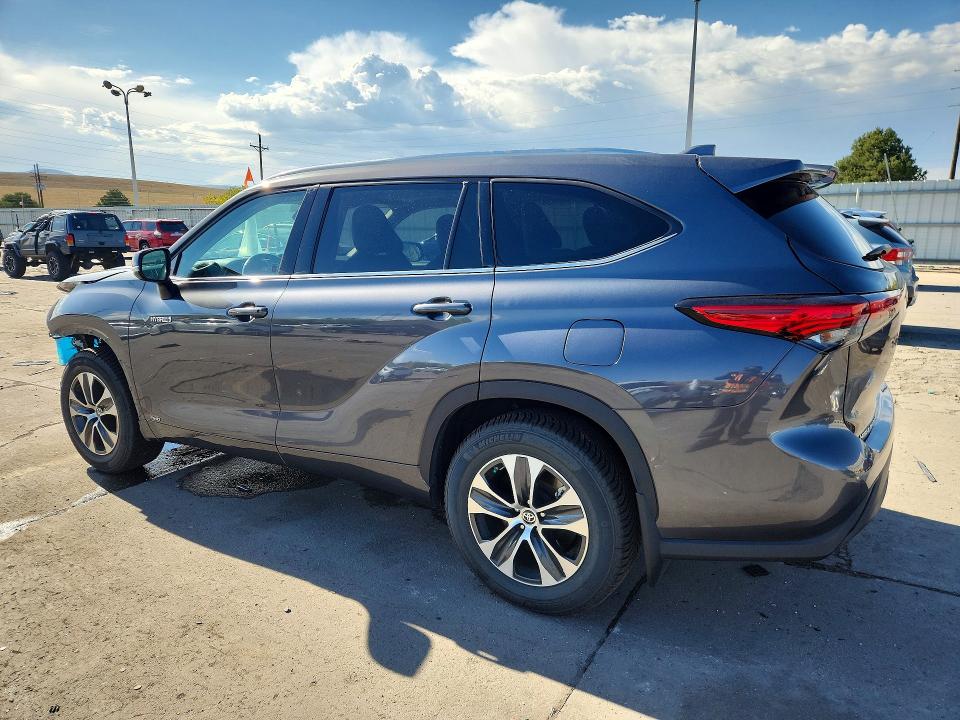 Фото 2 с аукциона – 2020 TOYOTA HIGHLANDER с VIN 5TDGBRCH5LS511087