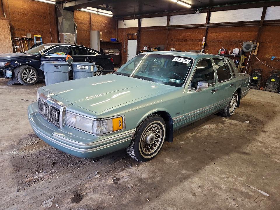 1994 LINCOLN TOWN CAR - Търг №71189626