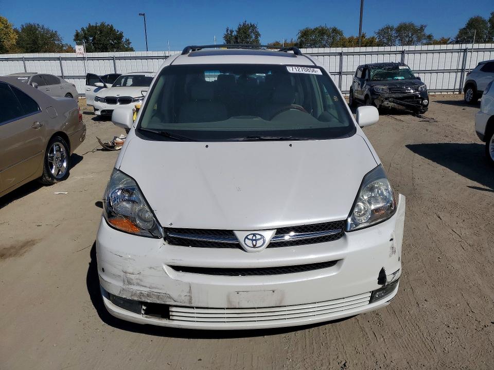Photo 5 from auction – 2004 TOYOTA SIENNA with VIN 5TDBA22C04S019322