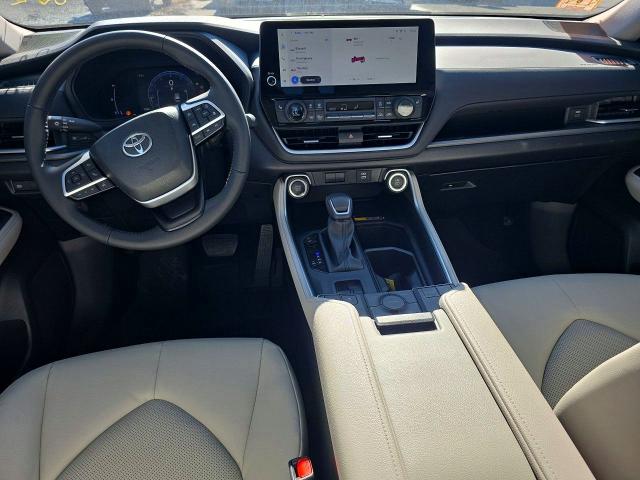 Foto 8 de la subasta – 2026 TOYOTA GRAND HIGHLANDER con VIN 5TDAAAB56TS136876