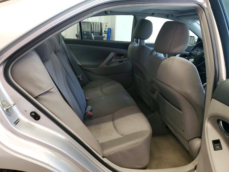 Снимка 10 от търг – 2010 TOYOTA CAMRY с VIN 4T1BF3EK4AU056676
