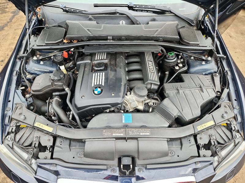 Photo 11 from auction – 2007 BMW 328 with VIN WBAWR33537PX79966