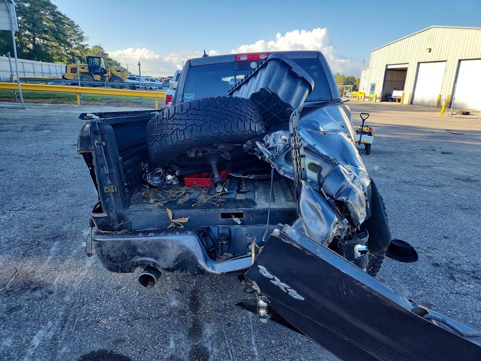 Снимка 6 от търг – 2015 RAM 1500 с VIN 1C6RR7MT4FS502377