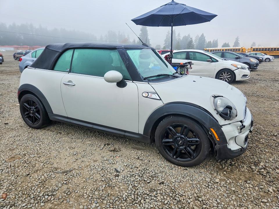 Zdjęcie 4 z aukcji – 2013 MINI COOPER z VIN WMWZP3C50DT551283
