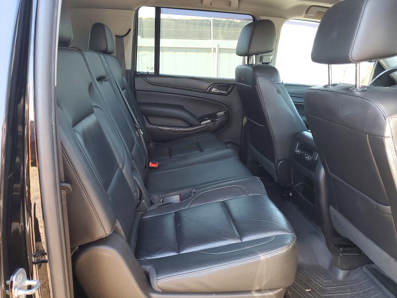 Снимка 11 от търг – 2018 CHEVROLET SUBURBAN с VIN 1GNSKHKC5JR118297