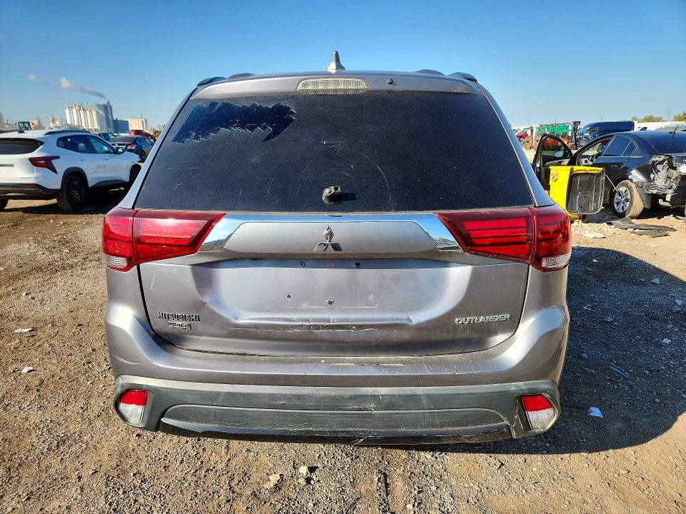 Photo 6 from auction – 2018 MITSUBISHI OUTLANDER with VIN JA4AD3A32JZ018722