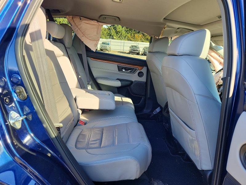Снимка 11 от търг – 2018 HONDA CR-V с VIN 2HKRW2H81JH679910