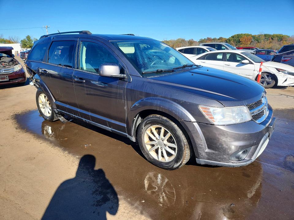 Снимка 4 от търг – 2014 DODGE JOURNEY с VIN 3C4PDCBGXET178443