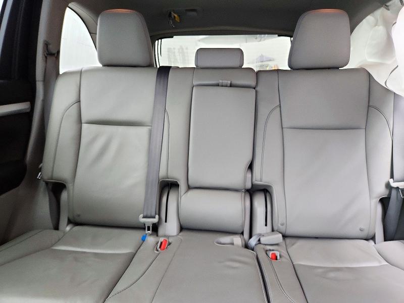 Снимка 10 от търг – 2016 TOYOTA HIGHLANDER с VIN 5TDJKRFH4GS273126