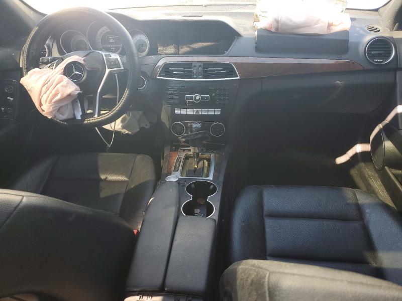 Photo 8 from auction – 2013 MERCEDES-BENZ C with VIN WDDGF8AB7DR257059