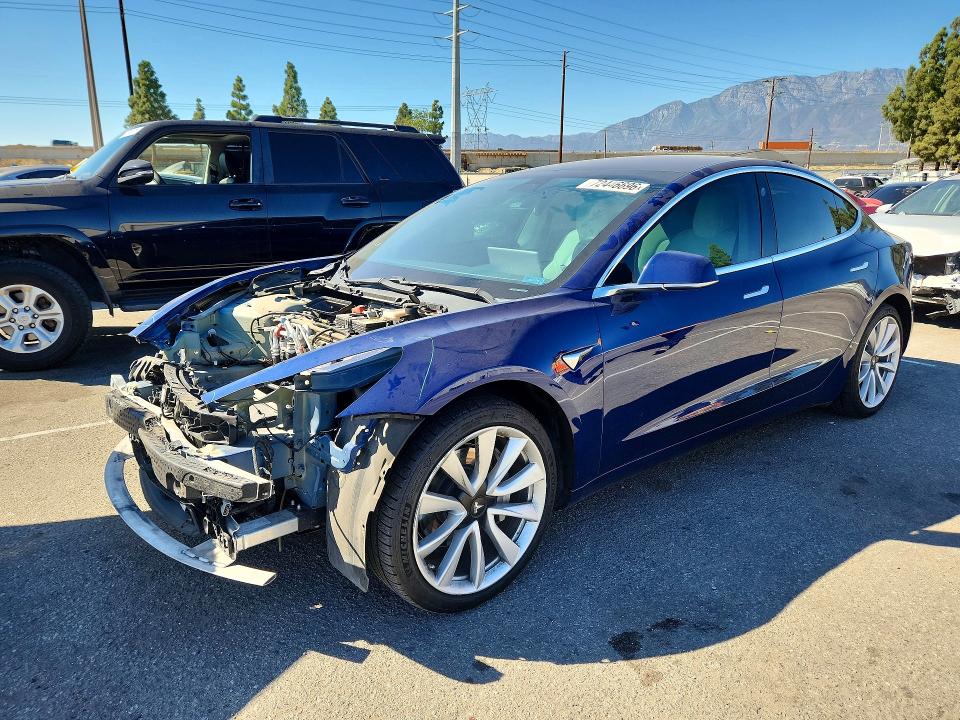 TESLA MODEL 3 2018 с VIN 5YJ3E1EA3JF155912 - Снимка от търг