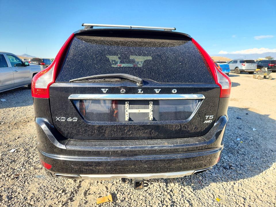 Zdjęcie 6 z aukcji – 2015 VOLVO XC60 z VIN YV4612RK7F2632687