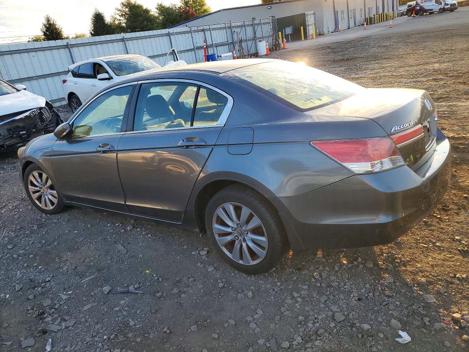 Photo 2 from auction – 2011 HONDA ACCORD with VIN 1HGCP2E77BA012106