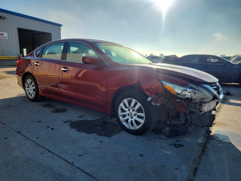 Photo 4 from auction – 2016 NISSAN ALTIMA with VIN 1N4AL3AP6GN372227