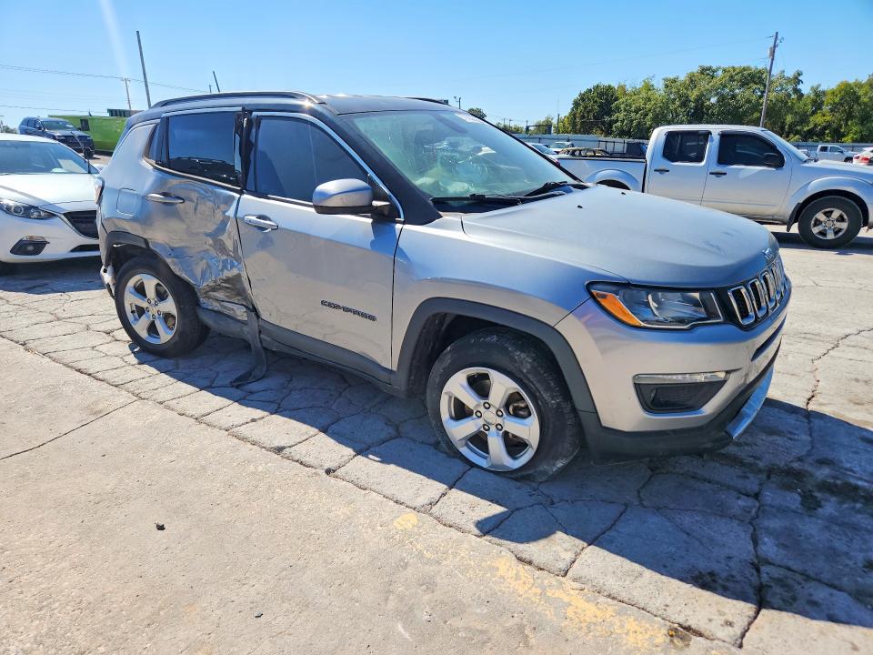 Фото 4 с аукциона – 2020 JEEP COMPASS с VIN 3C4NJDBB2LT174264